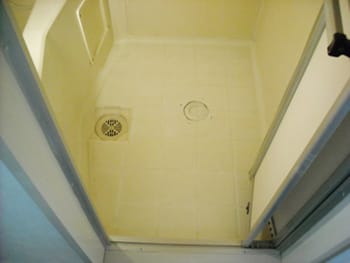 アパートのバス･トイレのセパレートタイプ変更にともなう防水工事