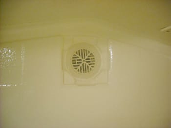 アパートのバス･トイレのセパレートタイプ変更にともなう防水工事